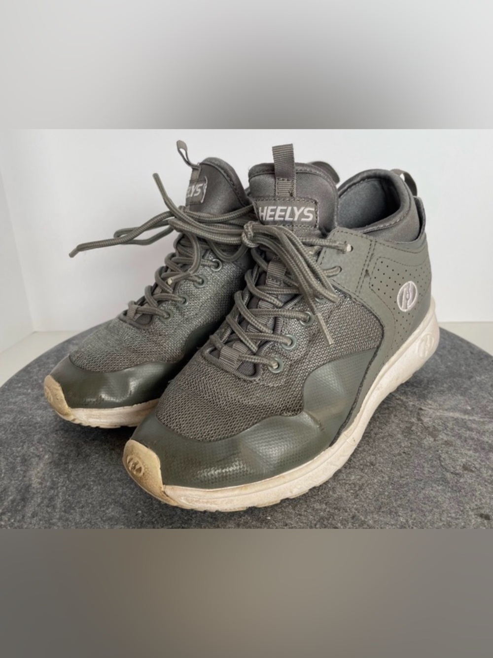 Heelys Piper Grey Leather High Top Skates Shoes Sneakers Size 3